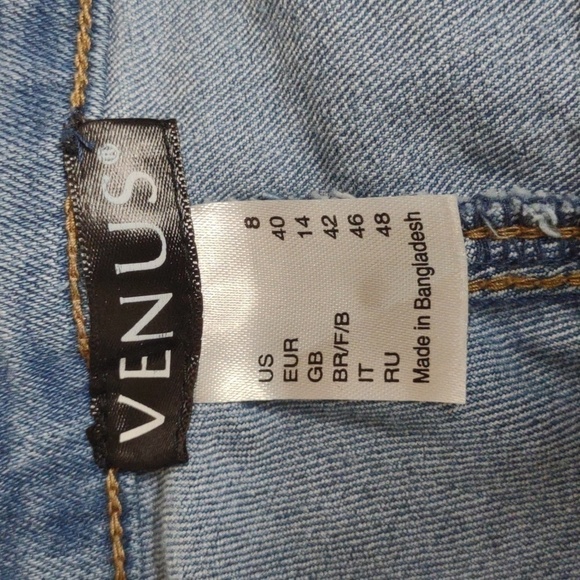 Venus Triangle Hem distressed ankle jeans, size 8 - Picture 5 of 7